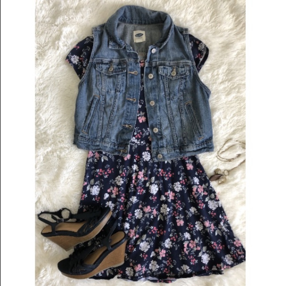 SO Floral Dress with Criss Cross Back